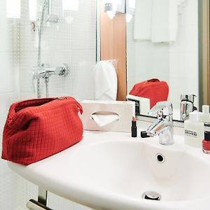 Aanpalende Kamer